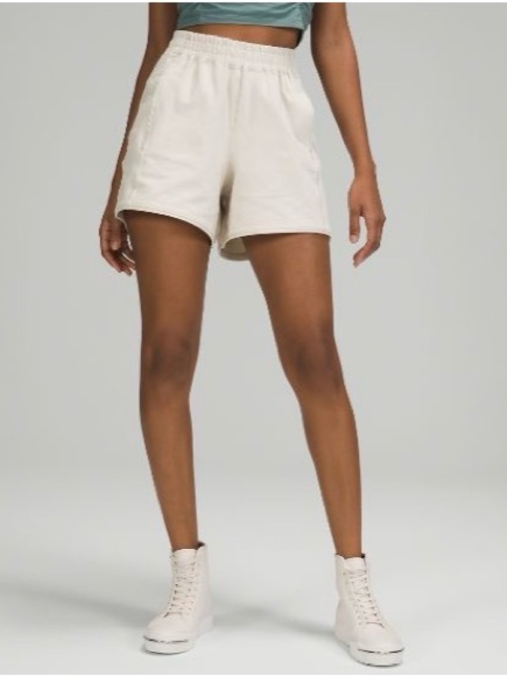 Lululemon Women LA Side Panel Short - Opal